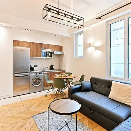 アパート Raffine Pres De La Seine 16eme パリ